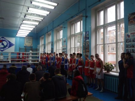 С 25 по 28 октября в спортивном зале ДЮЦ № 3 «Чемпион» проходили открытые городские соревнования по боксу «Золотая перчатка»
