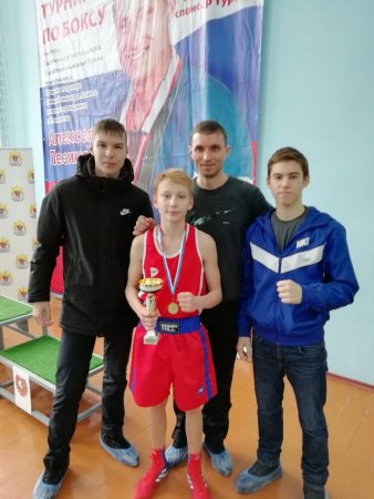 Обучающиеся объединений «Бокс» и «Кикбоксинг» приняли участие в межрегиональном турнире по боксу на призы Алексея Лезина.
