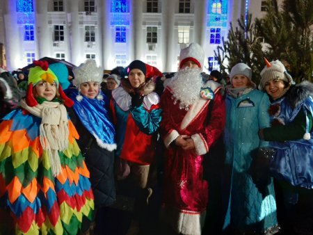 25 декабря 2019 года педагоги ДЮЦ №3 приняли участие в городском конкурс «Парад Дедов Морозов и Снегурочек».