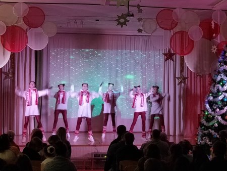 16января в Детско-юношеском центре № 3 состоялся городской фестиваль «Рождественская звезда»